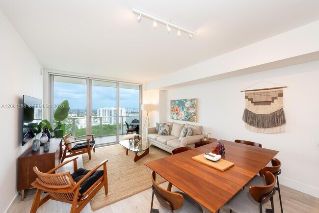 Building Photo - 16385 Biscayne Blvd
