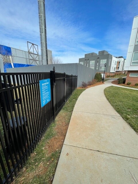 Building Photo - 418 Southend Crossing Ln