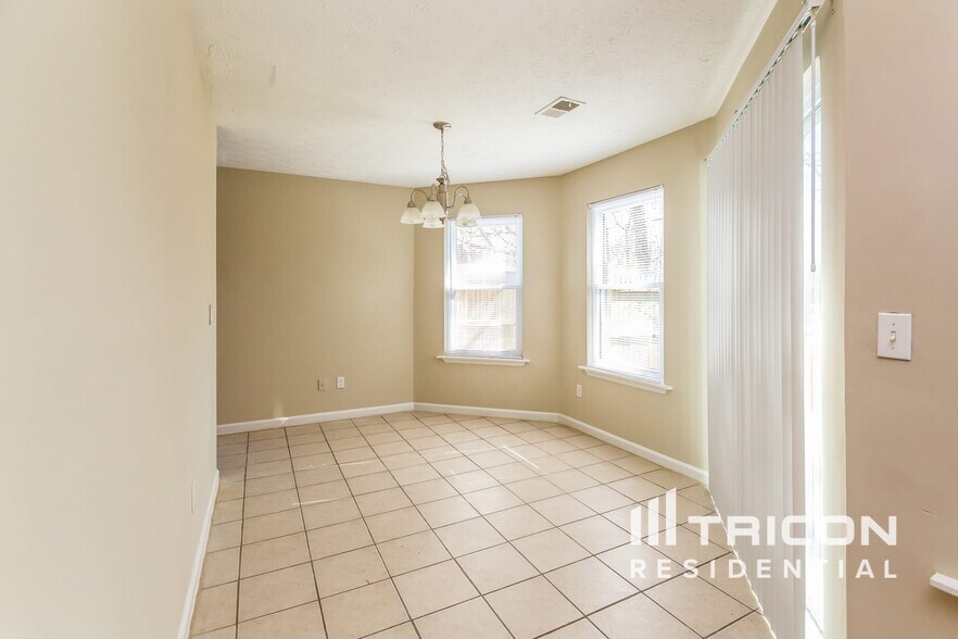 Building Photo - 2110 Harrison Ridge Ct