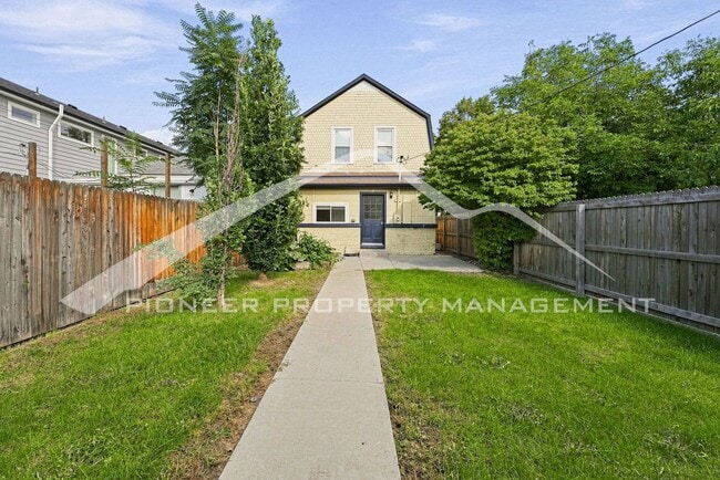 Building Photo - 3503 Franklin St