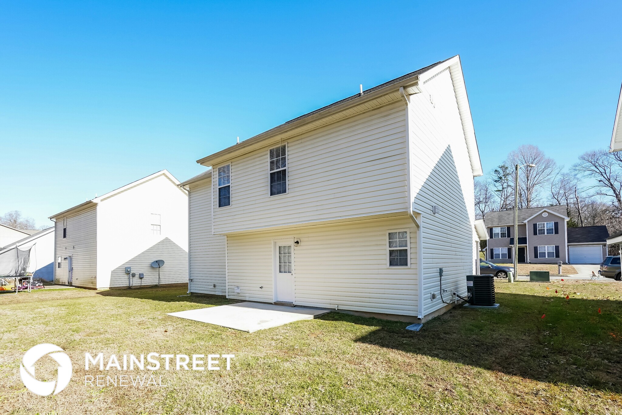 Building Photo - 1811 Savannas Run Dr