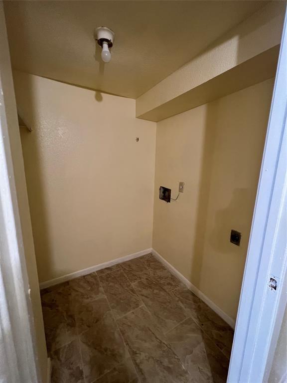 Building Photo - 9000 Bissonnet St