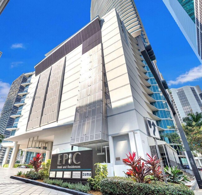 Building Photo - 200 Biscayne Blvd Way