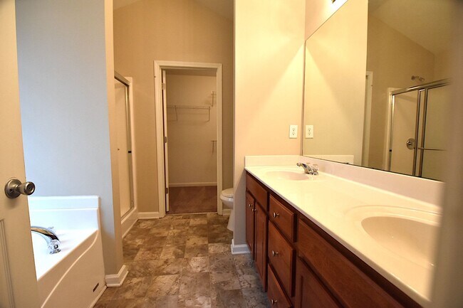 Building Photo - 4010 Preserve Ln
