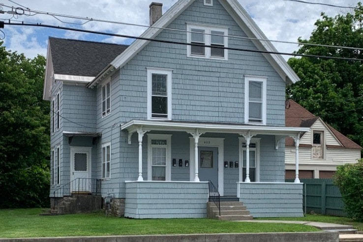 Building Photo - 423 Gotham St