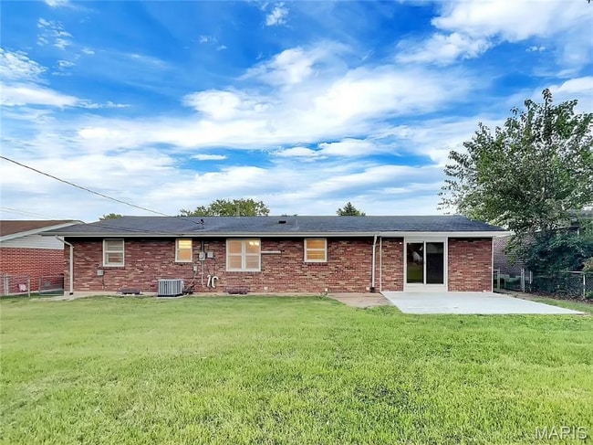 Primary Photo - 400 Dove Dr