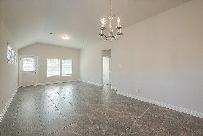 Building Photo - 40712 Guillemont Ln