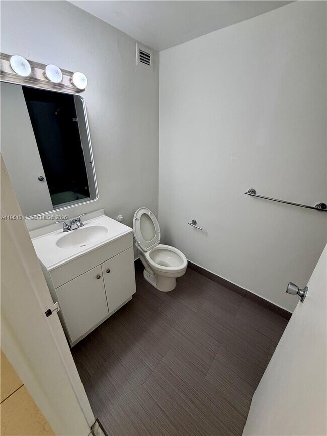 Building Photo - 3301 NE 5th Ave