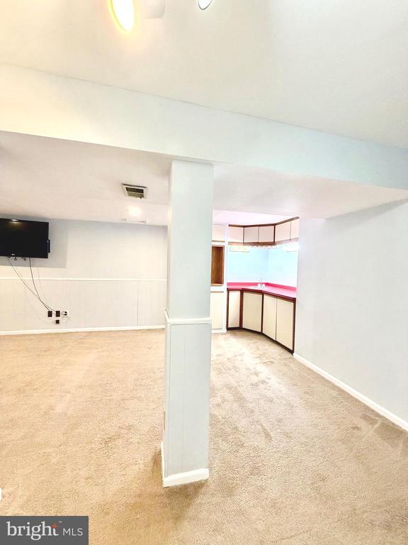 Building Photo - 3141 Gershwin Ln