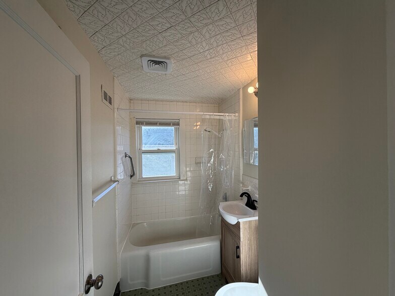 Building Photo - 32 Glenellen Rd