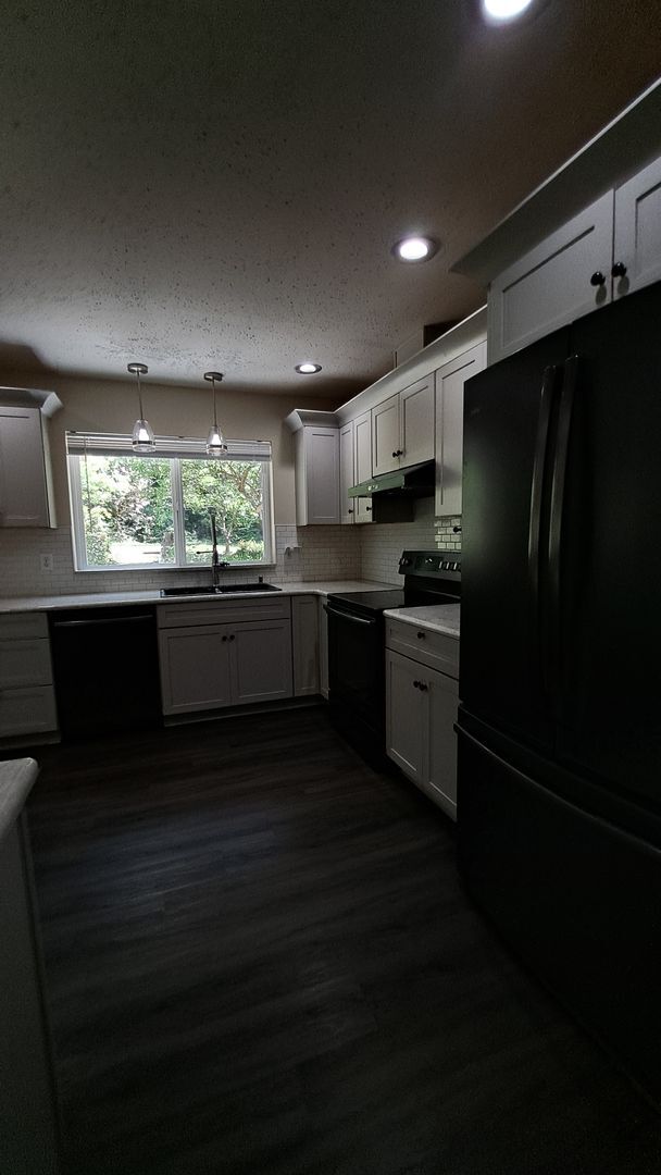Building Photo - 3 Bedroom 2 Bath Home in Seabeck