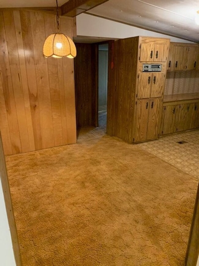 Building Photo - 64 Hilley Dr