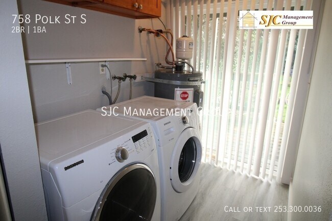 Building Photo - 758 Polk St S