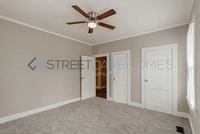 Building Photo - 916 Glenridge Dr