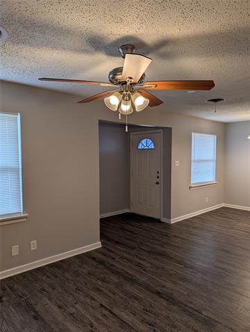 Building Photo - 5325 Hensley Dr