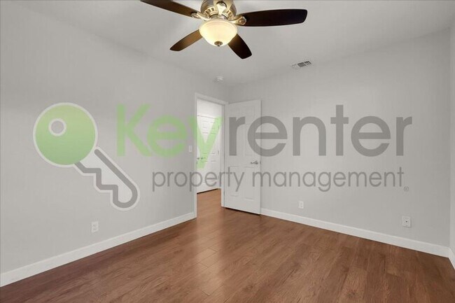 Building Photo - 6359 Edgewood Way