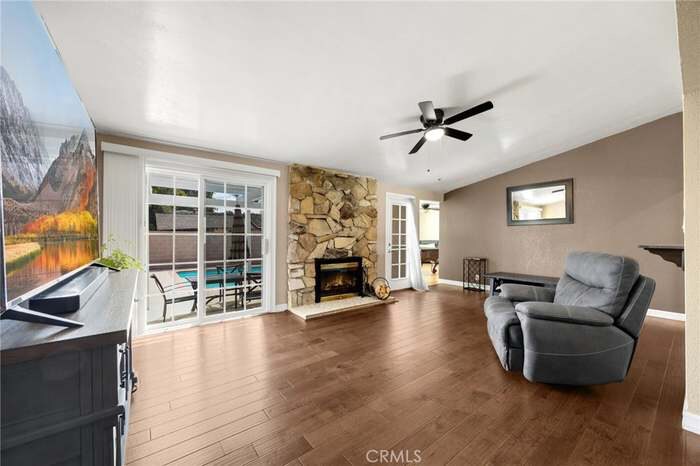 Building Photo - 10732 Lindesmith Ave