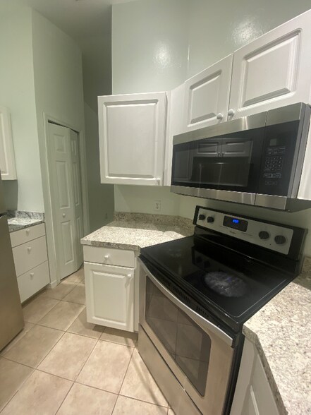 Building Photo - 4631 29th St SW