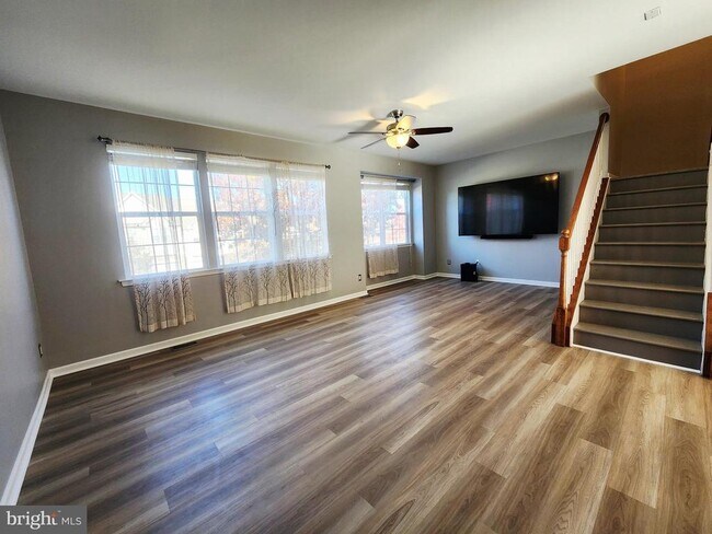 Building Photo - 2768 Fynamore Ln