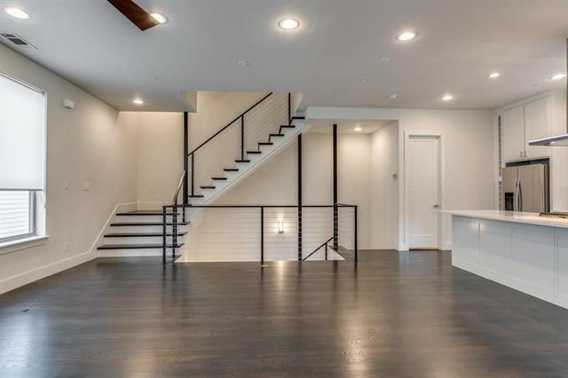 Building Photo - 5816 Lindell Ave
