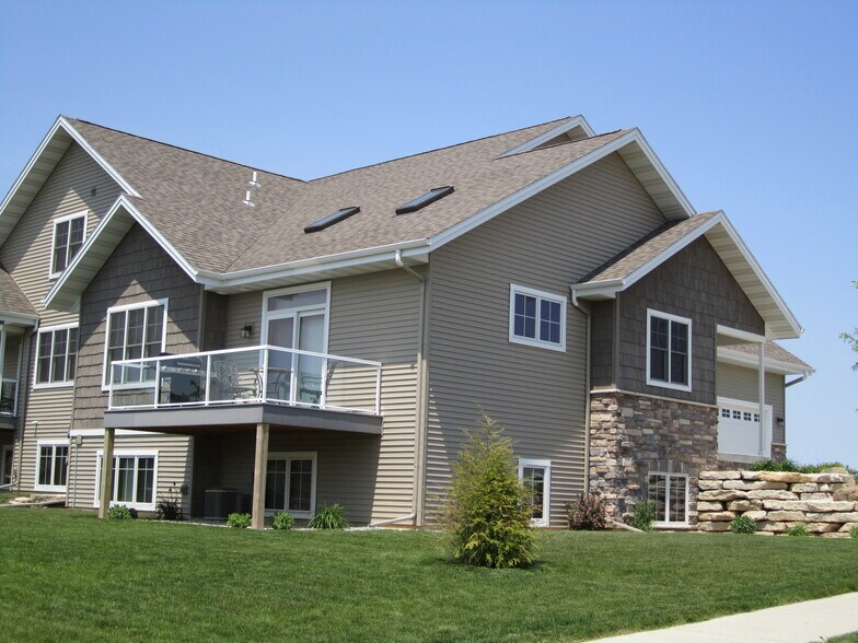 Side view - 420 Breckenridge Rd