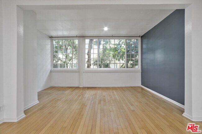 Building Photo - 11939 Gorham Ave