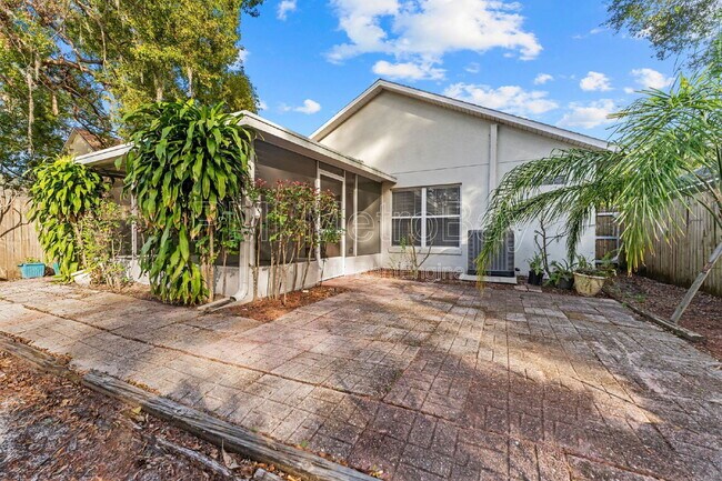 Building Photo - 5232 Mango Fruit St