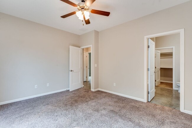 Building Photo - Beautiful Three Bedroom, Two Bathroom