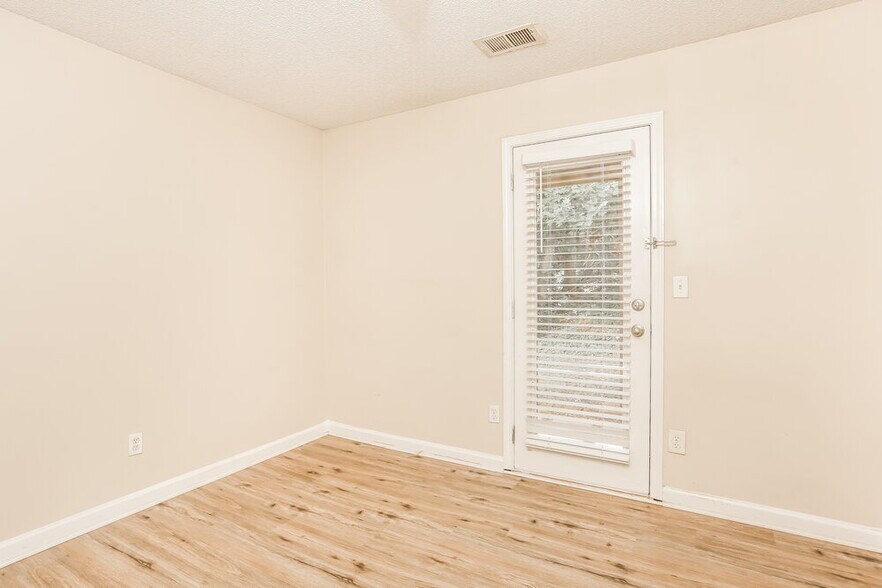 Building Photo - 3706 Wavetree Overlook NW