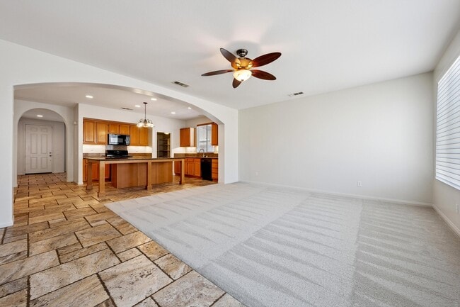 Building Photo - 84126 Canzone Dr