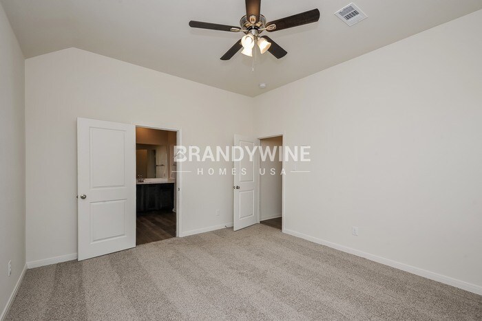 Building Photo - 1437 Woodwinds Dr
