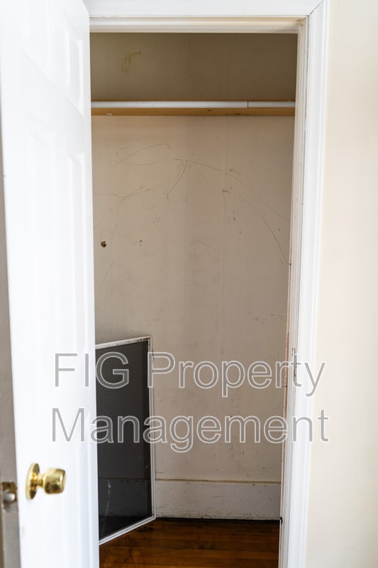 Building Photo - 119 West Moody Avenue - 1