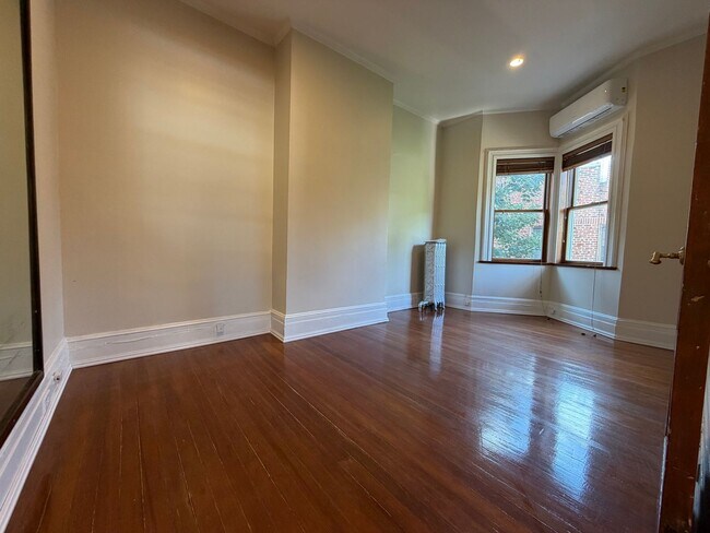 Building Photo - 161 Park Hill Ave
