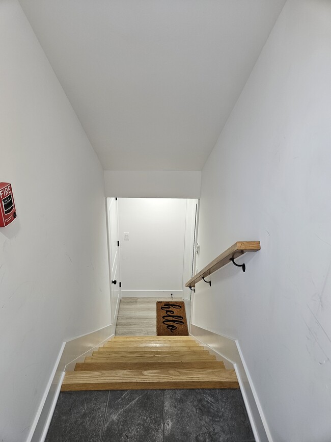 Building Photo - 90 Shrewsbury Ave