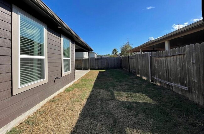 Building Photo - 11647 Abby Ridge Way