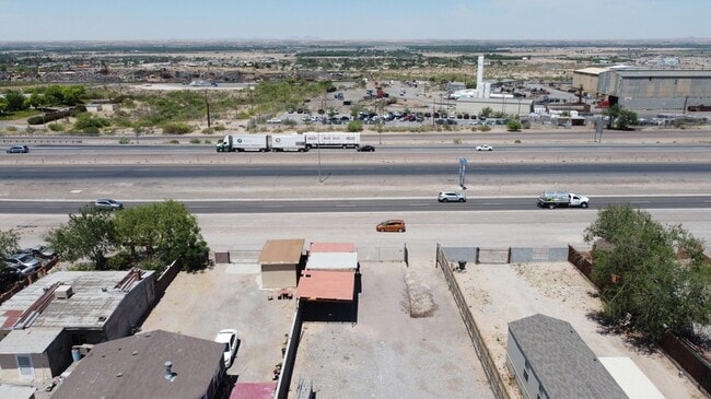 Building Photo - 8606 Gateway Blvd