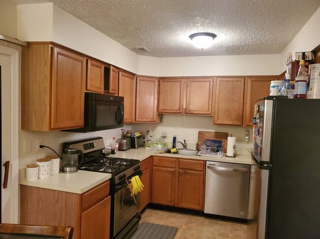 Kitchen - 2 Rachel Ct