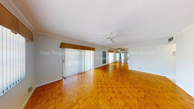 Building Photo - 4201 S Ocean Blvd