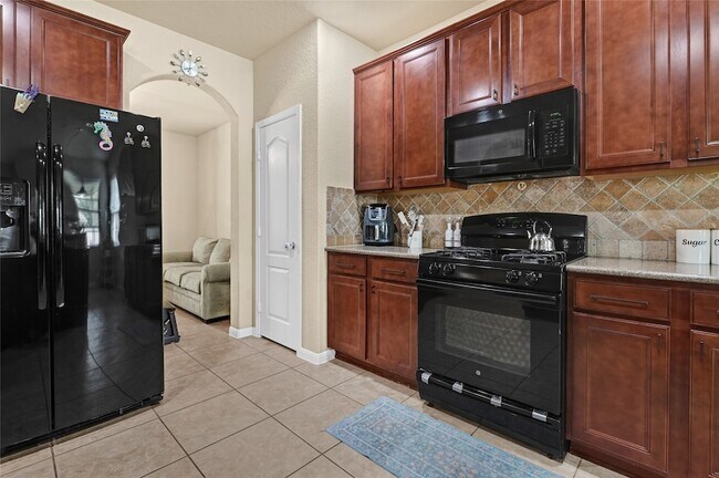 Building Photo - 9981 Stone Creek Ln