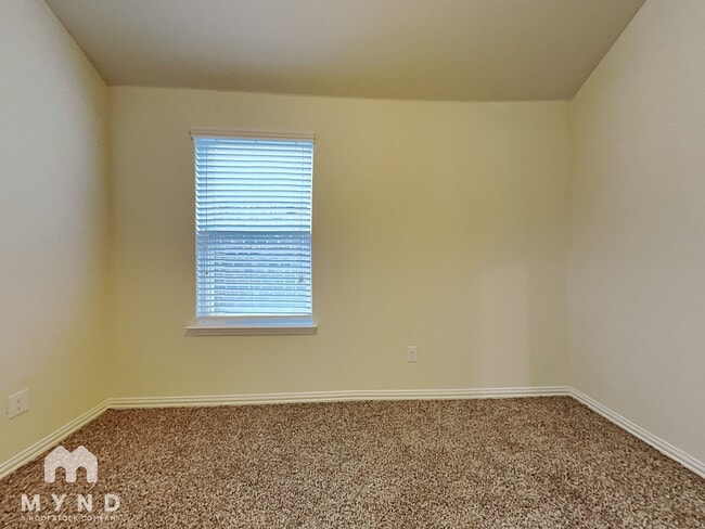 Building Photo - 4916 Meadow Falls Dr