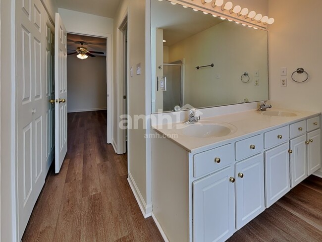 Building Photo - 9406 Hoyle Beals Dr