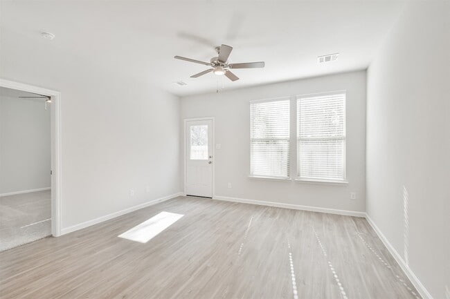 Building Photo - 16818 Pandora Wy