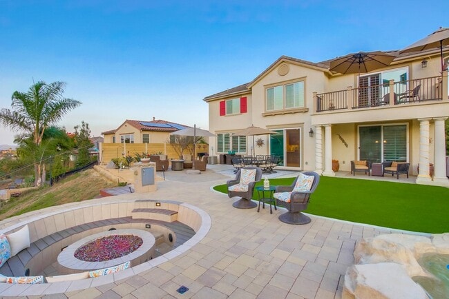 Building Photo - 452 Taylor Dr