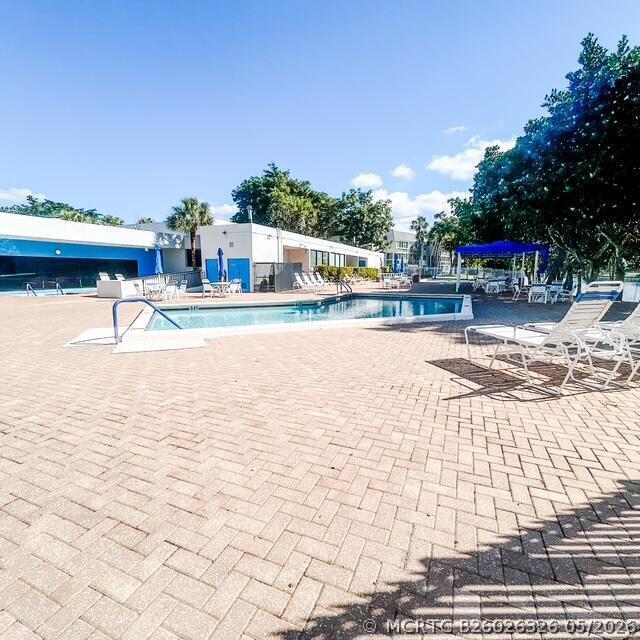 Building Photo - 9200 Lime Bay Blvd