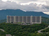 Building Photo - 303 Sugar Top Dr