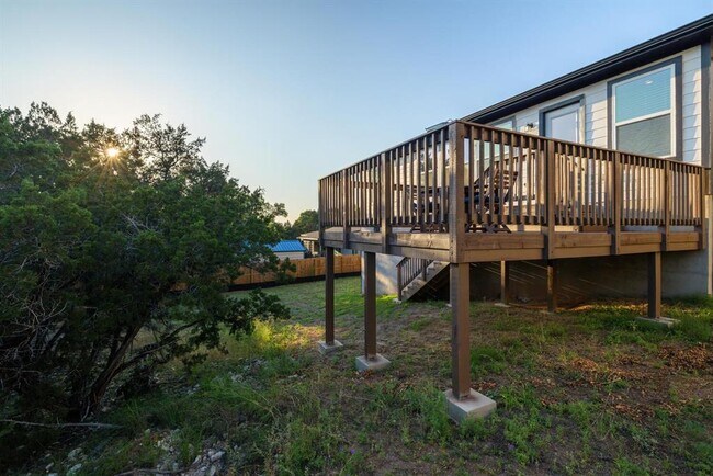 Building Photo - 20203 Lincoln Cove