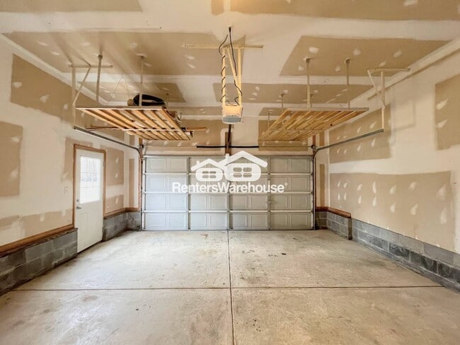 Building Photo - 6019 Mainsail Ln