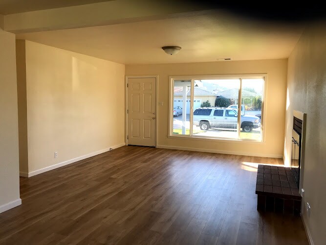 Building Photo - 20 Cadiz Ct.
