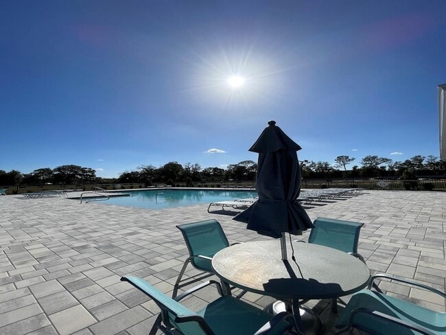 Building Photo - 6579 SW 81st Lp