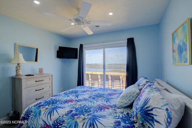 Building Photo - 1883 New River Inlet Rd